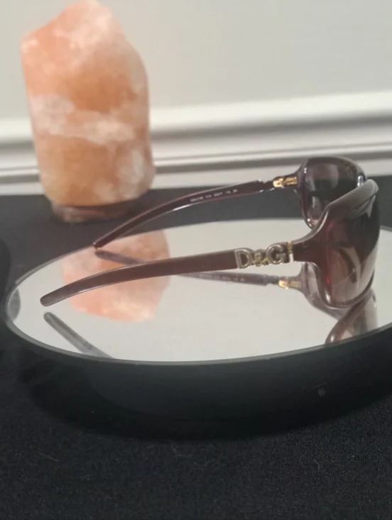 Dolce.& Gabbana Brown Gradient Sunglasses with Gold Logo & 2 Sunglass cases - Picture 1 of 13